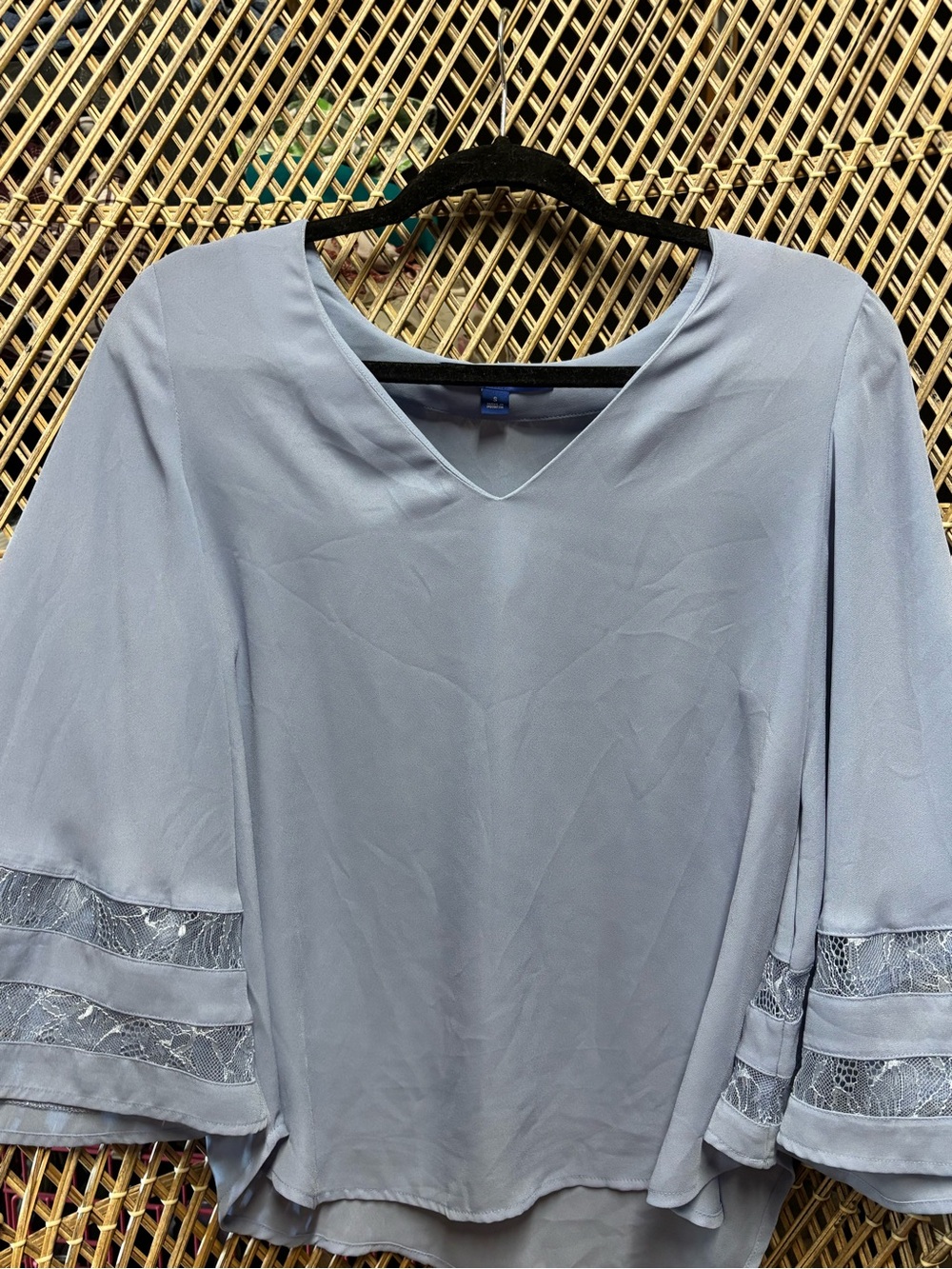 Apt. 9 Blueish V-Neck Lace Sleeve Blouse